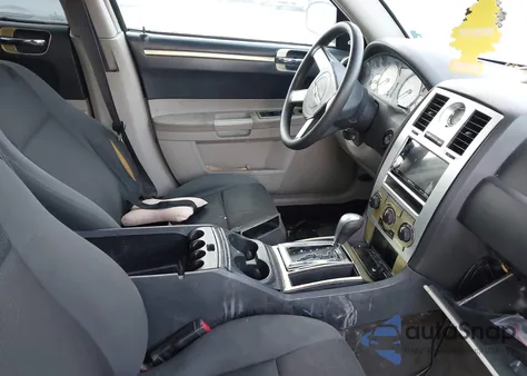 2005 Chrysler 300 z USA, uszkodzony, nr VIN 2C3AA43R95H663173